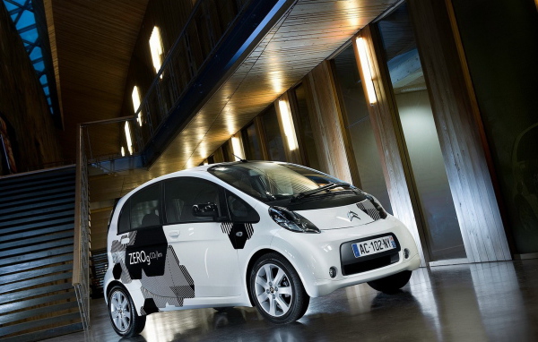 Ситроен C-Zero 2011