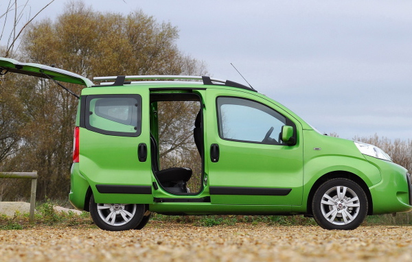Фиат Фиорино с открытыми дверьми