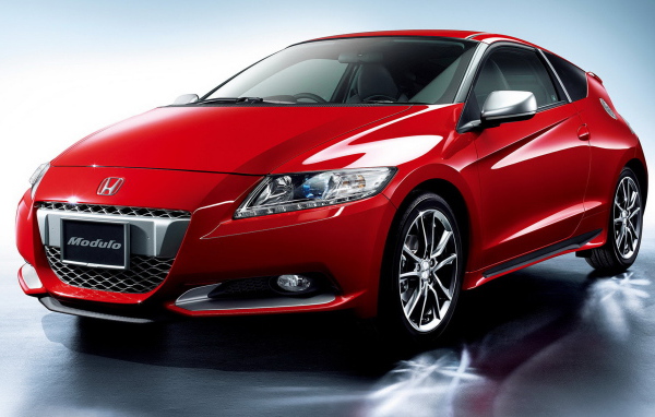 Honda CR-Z в красном