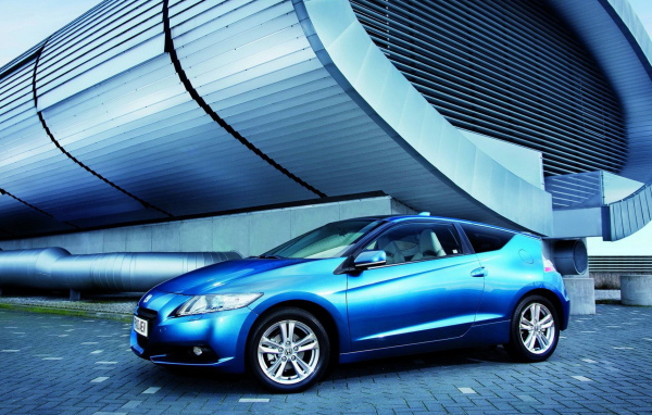 Хонда СR-Z совершенство форм