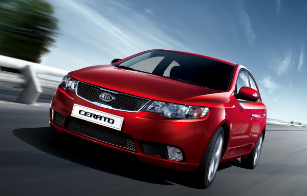 Киа Серато на трассе