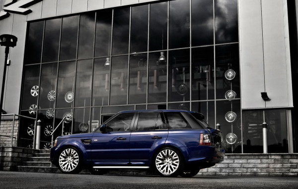 Range-Rover-RS300