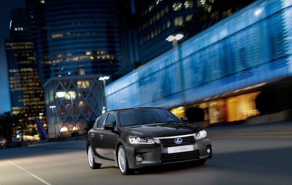 Лексус СТ 200h 2011