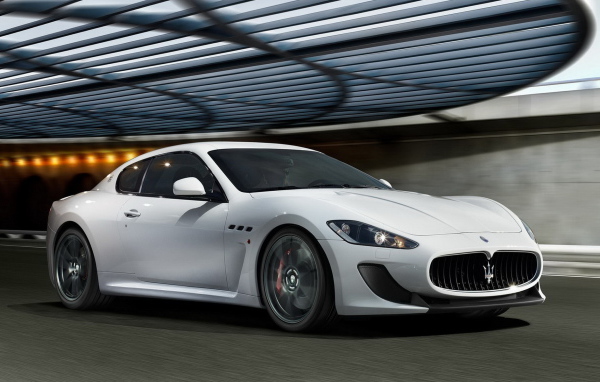 Maserati-GranTurismo 2012