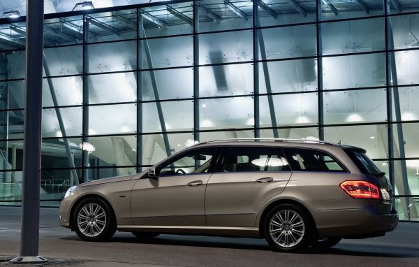 Мерседес Бенц E250