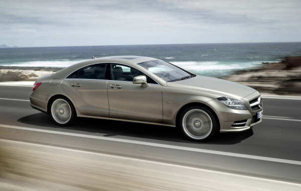 Мерседес Бенц CLS