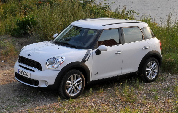 Мини Кантримен 2011