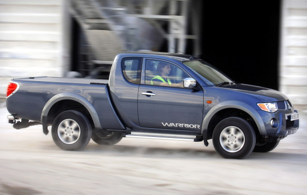 Митцубиси L200