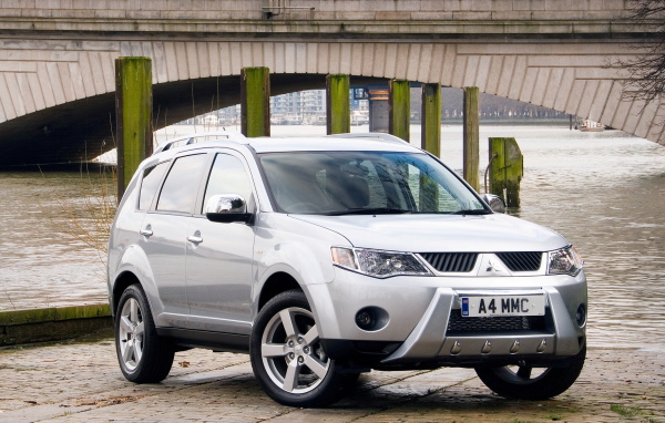 Митсубиши Аутлендер