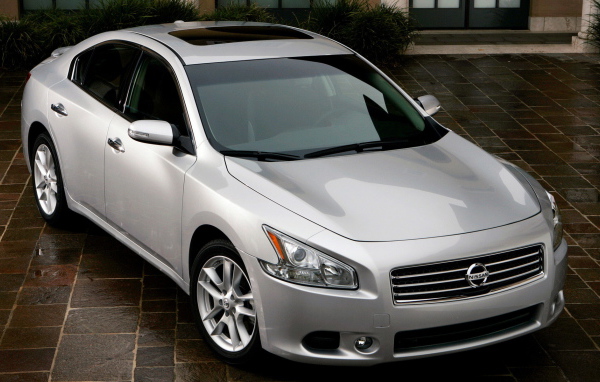 Ниссан Максима