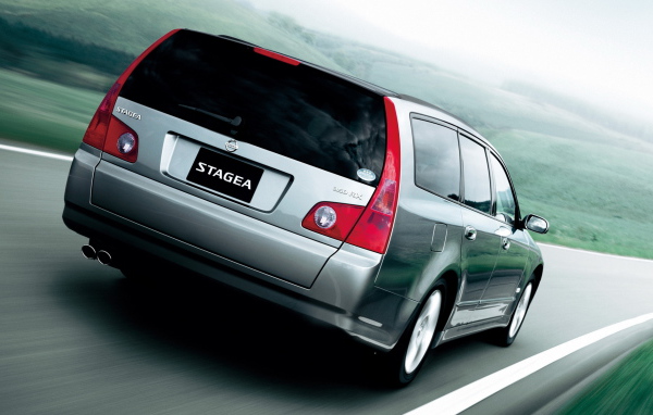 Ниссан Стаджеа М35