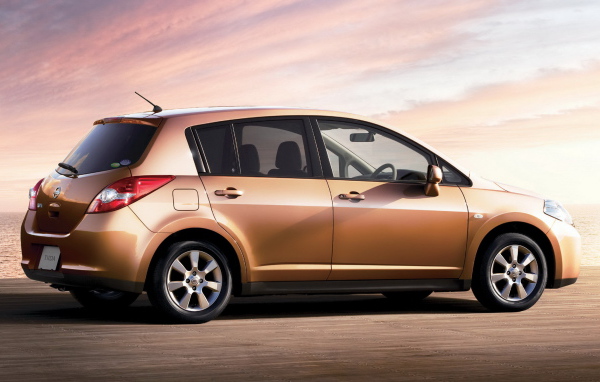 Ниссан Тиида