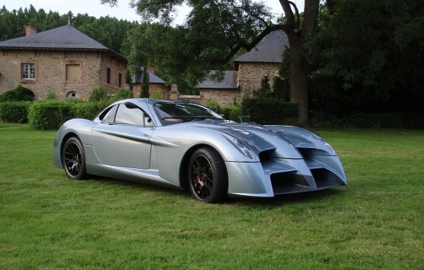 суперкар Panoz Abruzzi