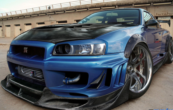 Спортивная машина