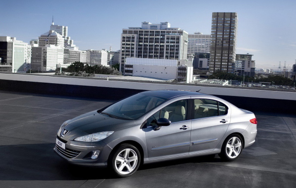 Peugeot 408
