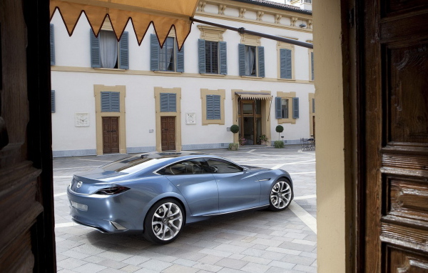 Спортивный Мазда Шинари Концепт