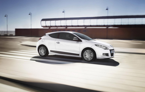 Renault-Megane Coupe GT Line