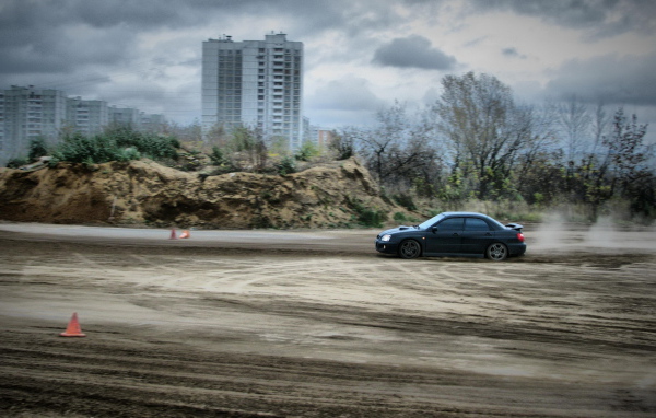 Субару Импреза на полигоне