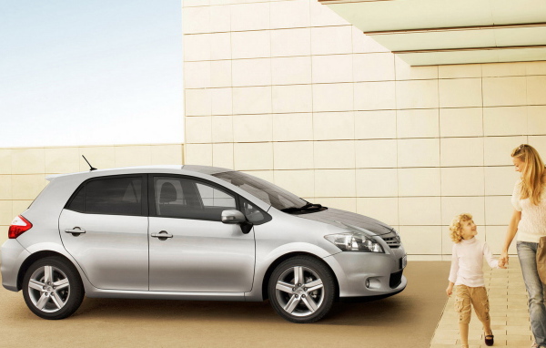 Тойота Аурис - друг семьи