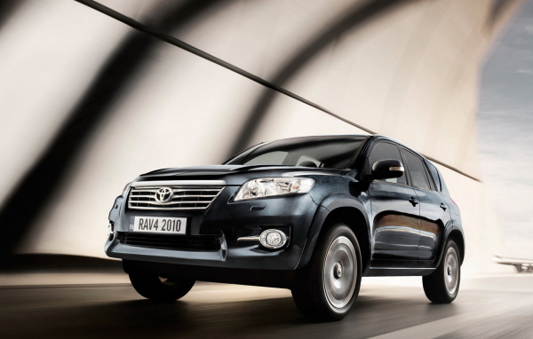 Toyota RAV4 управляй мечтой