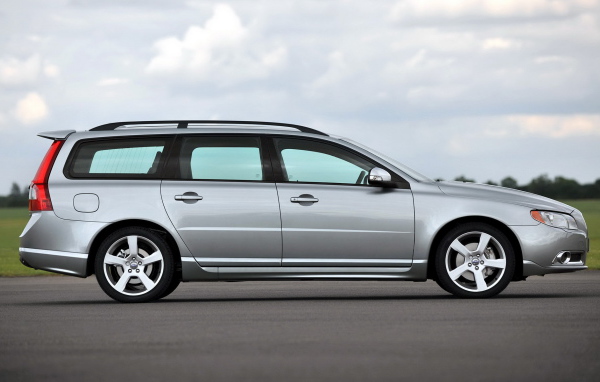 Volvo V70 R-design