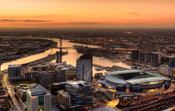 Высоко над городом