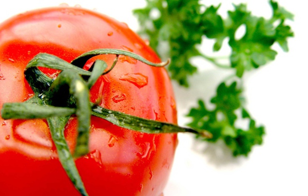 Сочный помидор