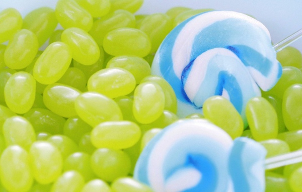 Виноград и леденцы