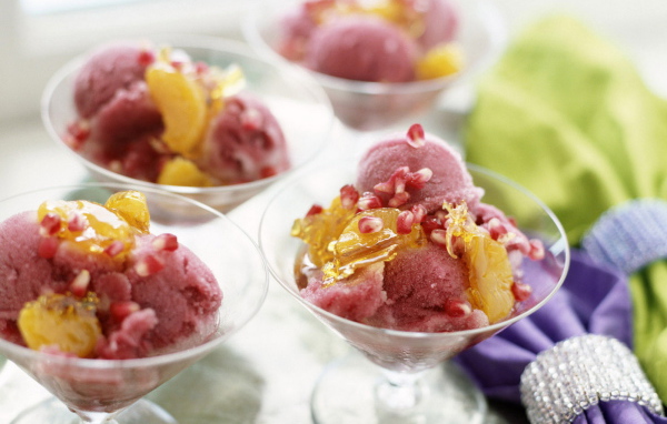 Мороженое в креманках