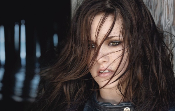 Девушка байкер