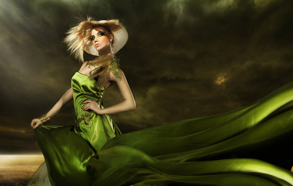 Девушка модница модель