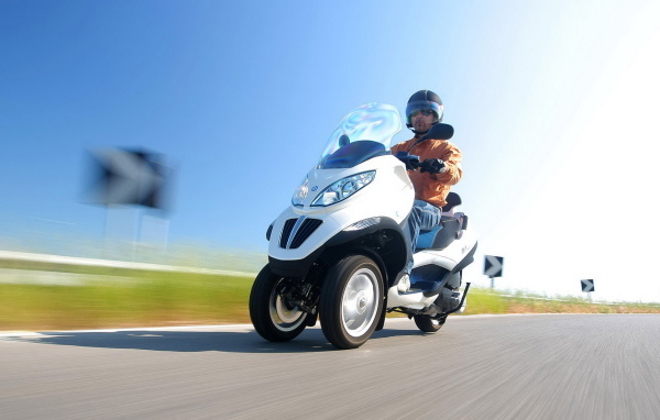 Piaggio MP3 Hybrid
