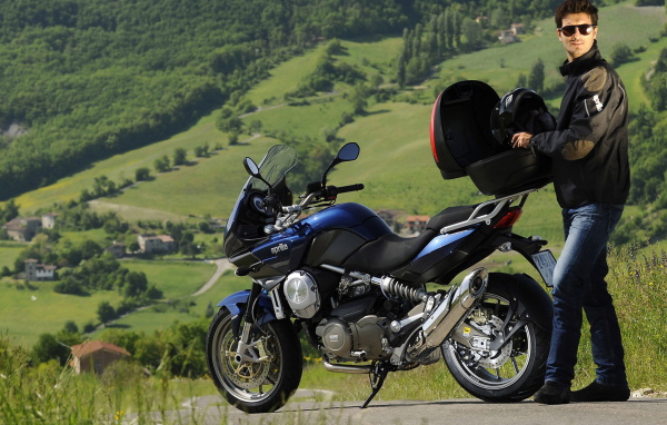 Априлиа НАНА на склоне