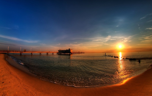 Лагуна на закате