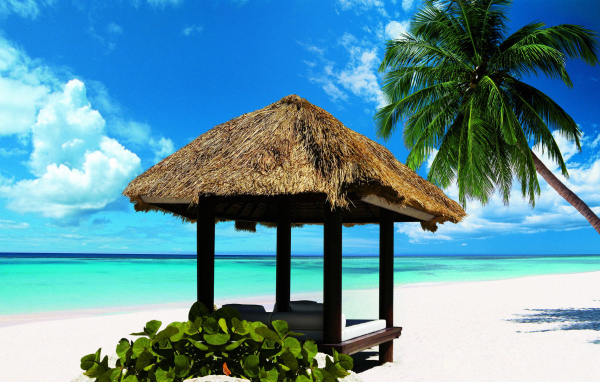 Беседка на берегу