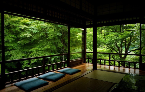 Среди лесной зелени