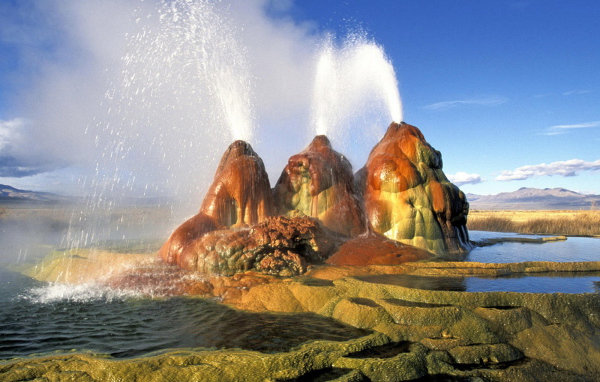 Невада, гейзер в пустыне