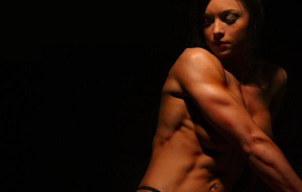 Женский бодибилдинг