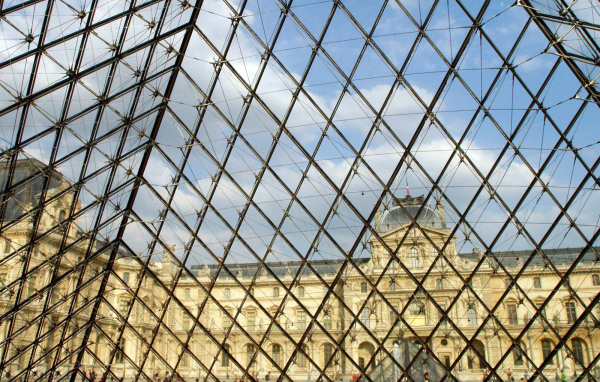 Лувр музей в Париже