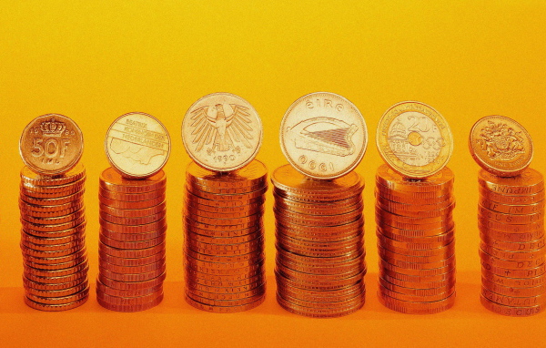 Стопки монет