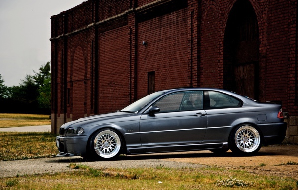 BMW 330i