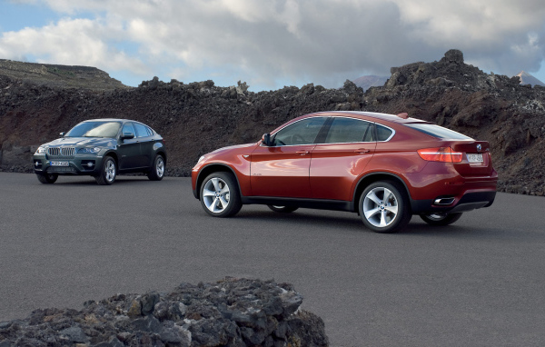 BMW X6, две машины