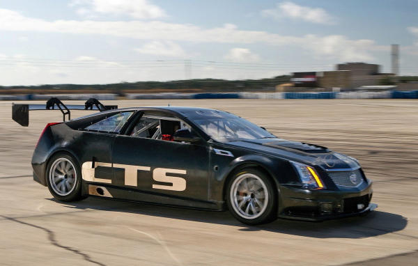 Cadillac-CTS-V Coupe Race Car