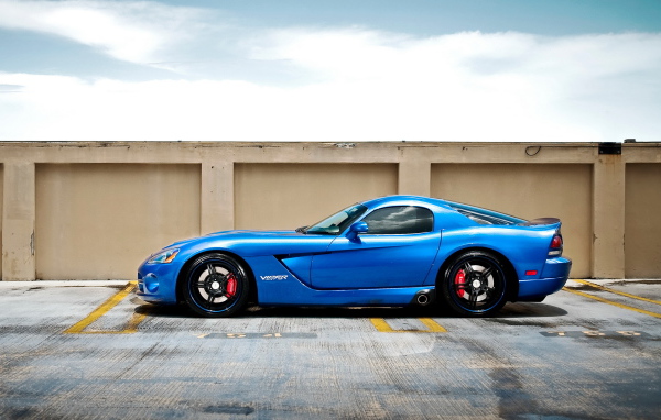 blue Dodge Viper