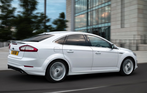 Ford Mondeo Titanium X Hatchback