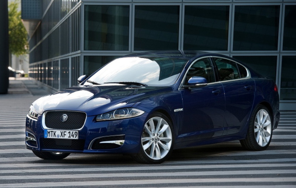 Jaguar-XF 2012