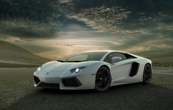 фото белая Ламборгини