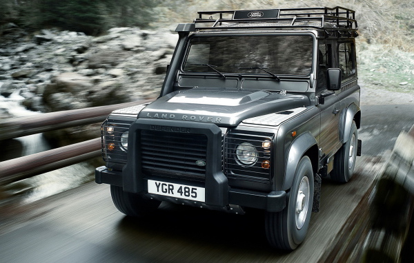 Land Rover Defender 90