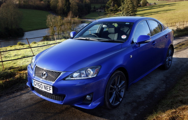 Lexus IS 200D