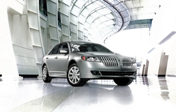2011-Lincoln-MKZ